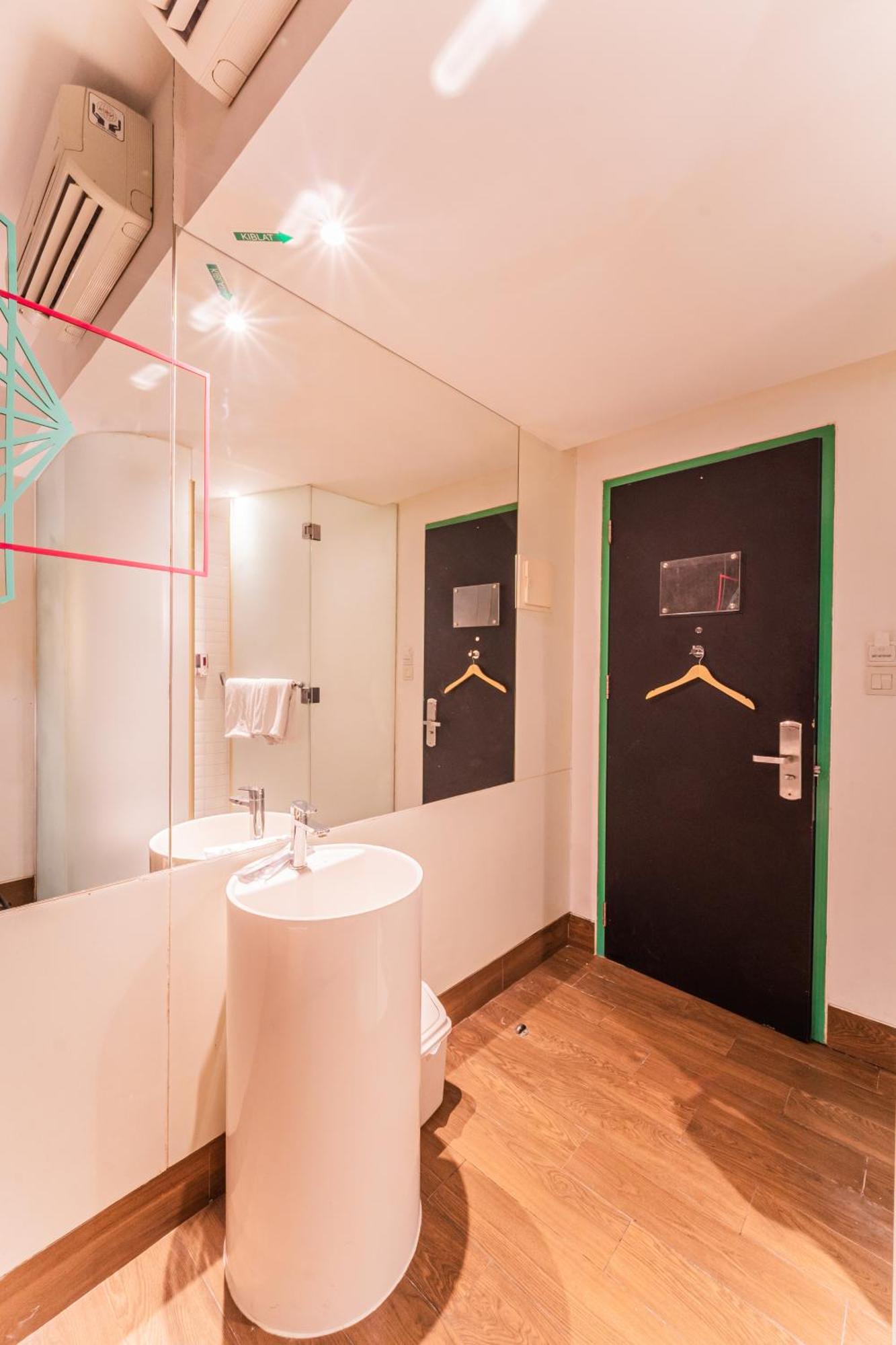 J Icon Hip Hotel Баликпапан Екстериор снимка