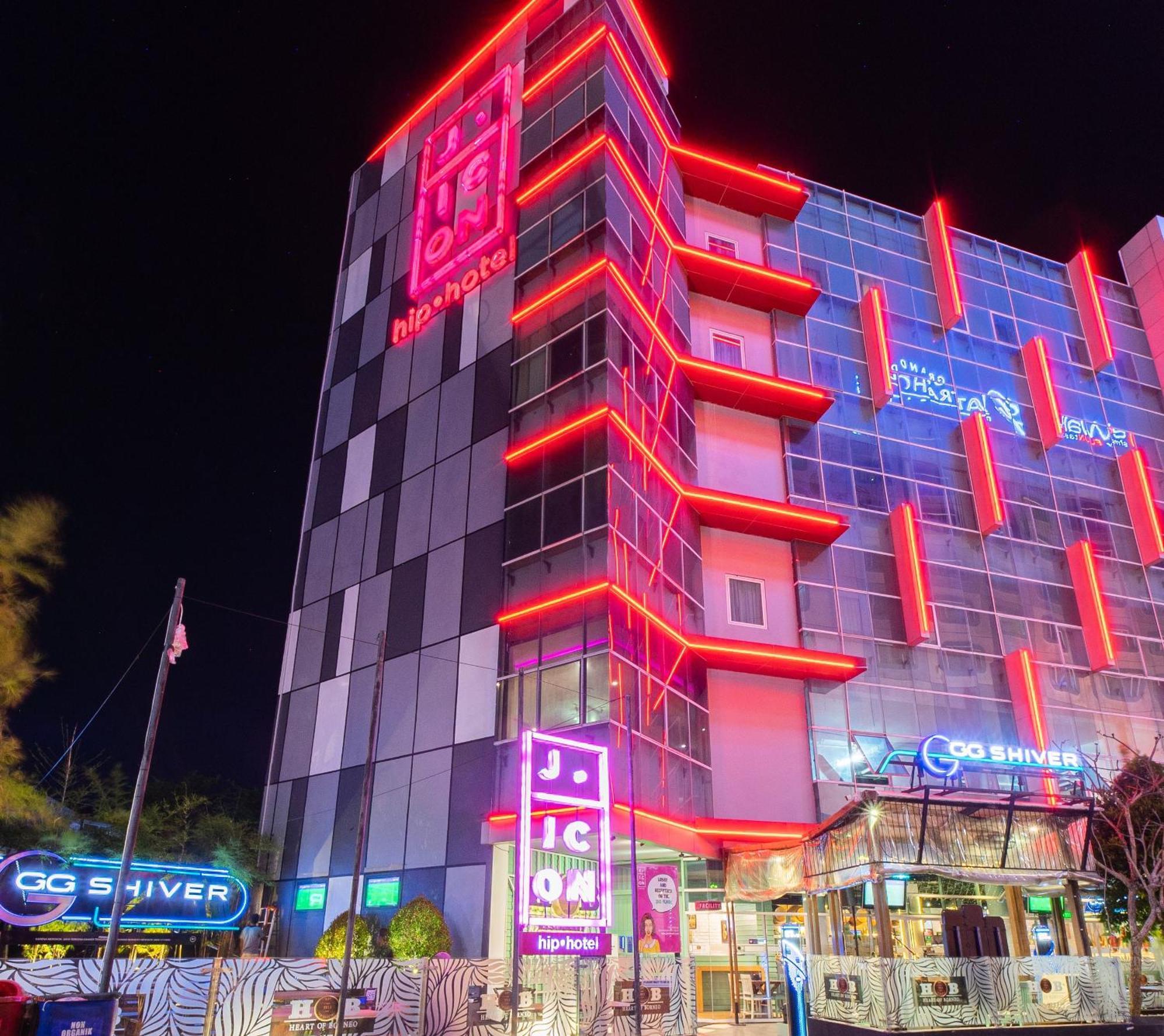 J Icon Hip Hotel Баликпапан Екстериор снимка